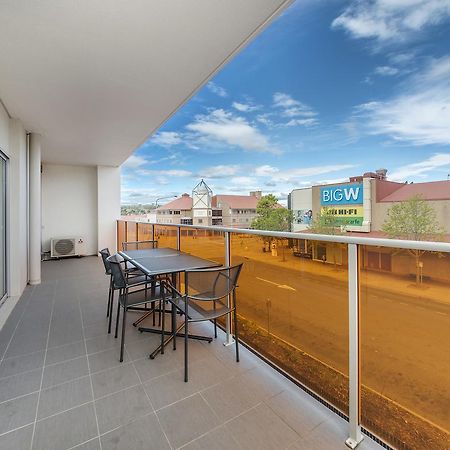 Abode Tuggeranong Aparthotel Κανμπέρα Εξωτερικό φωτογραφία