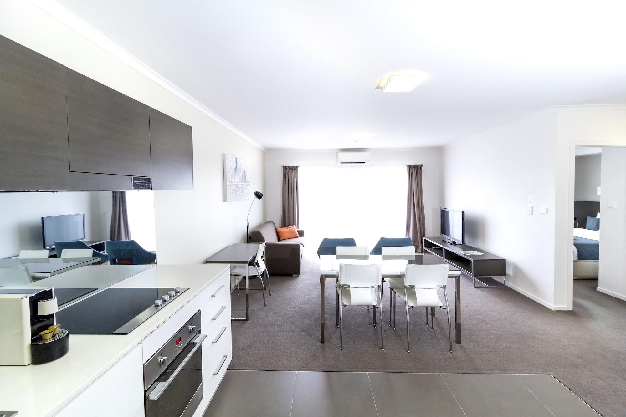 Abode Tuggeranong Aparthotel Κανμπέρα Εξωτερικό φωτογραφία