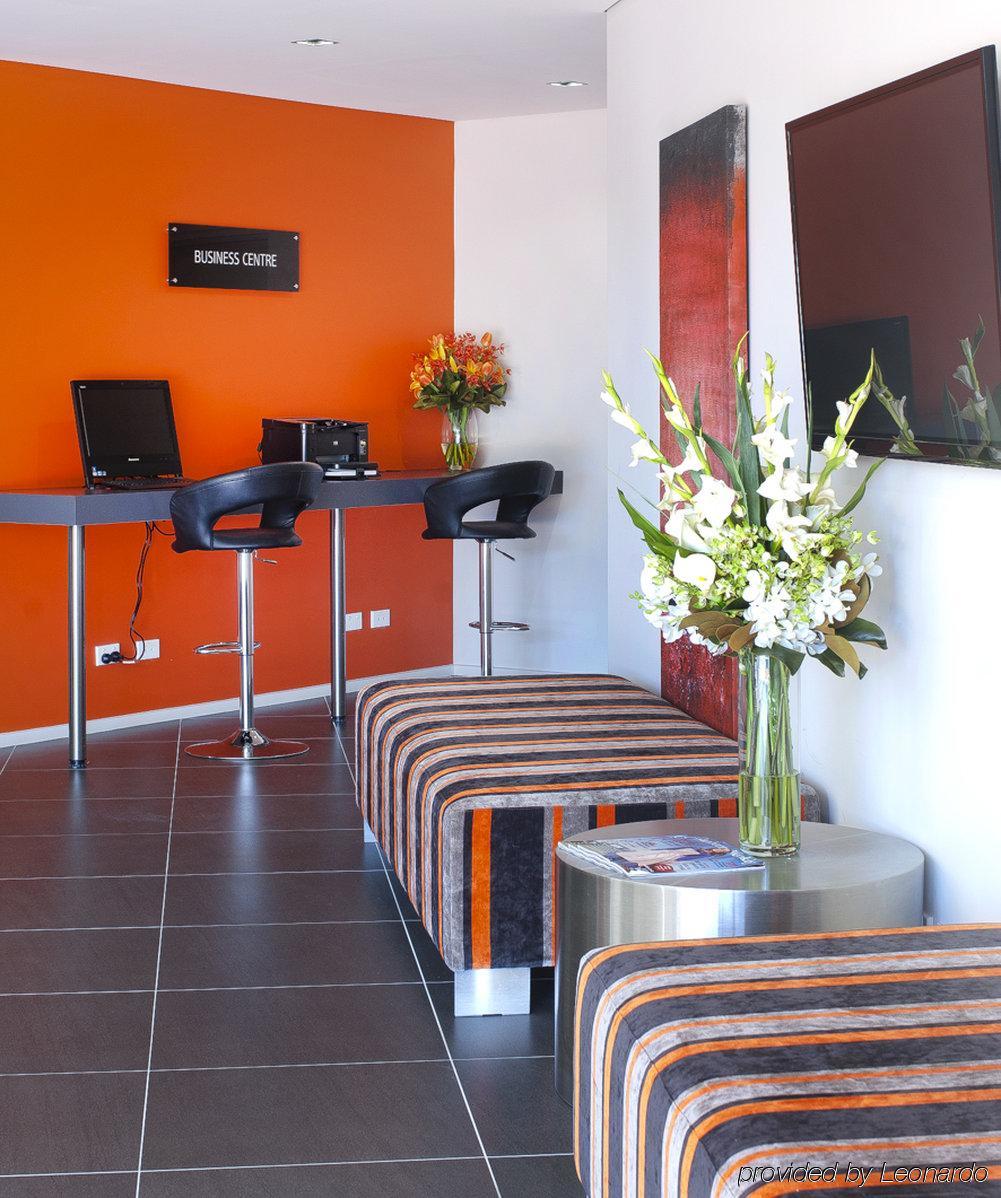 Abode Tuggeranong Aparthotel Κανμπέρα Εξωτερικό φωτογραφία