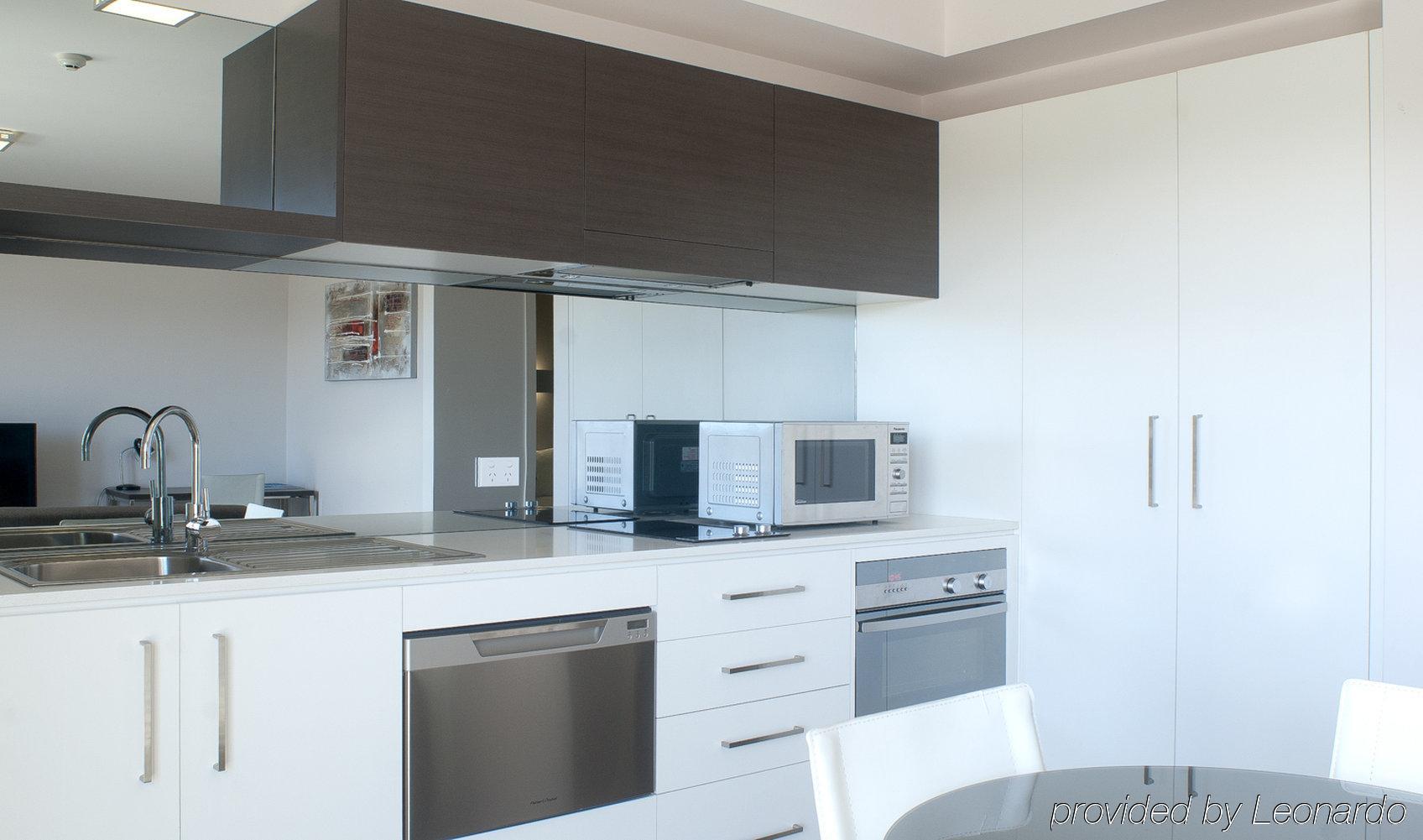 Abode Tuggeranong Aparthotel Κανμπέρα Εξωτερικό φωτογραφία